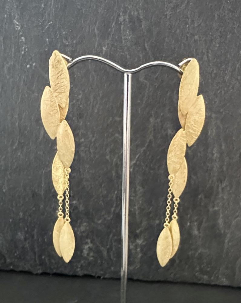 Ohrstecker 925 Silber vergoldet mit Plättchen in Navettform